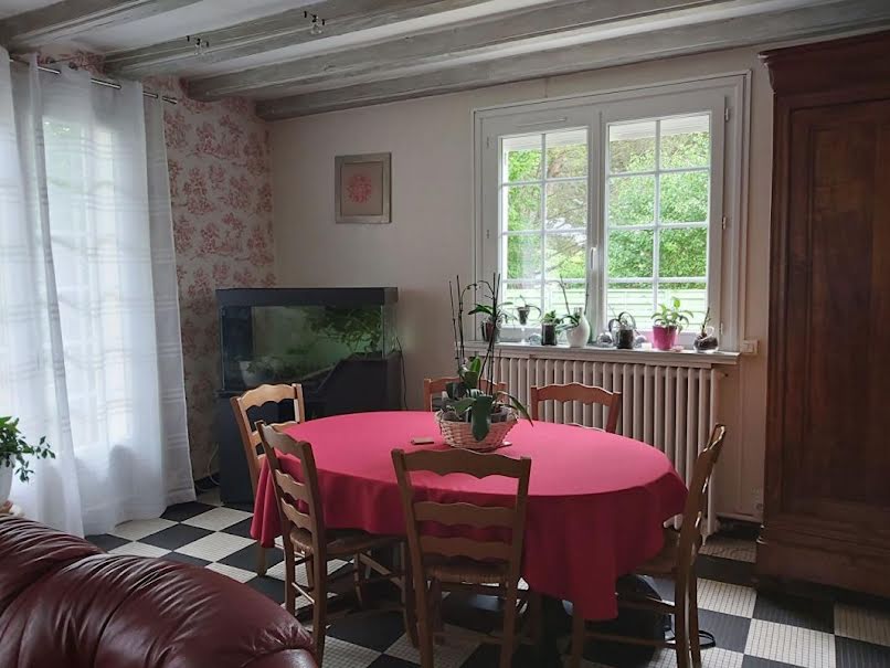 Vente maison 6 pièces 148 m² à Saint-Doulchard (18230), 275 800 €