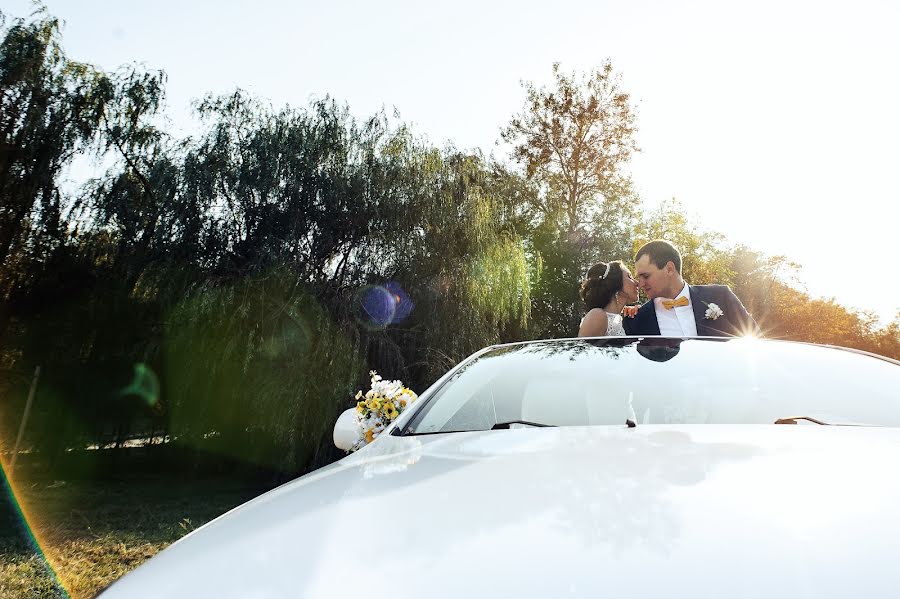 Fotografo di matrimoni Yuliya Nechepurenko (misteria). Foto del 23 dicembre 2015