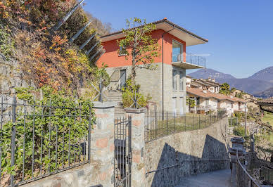 Maison avec jardin et terrasse 3