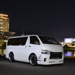 ハイエースバン GDH201V