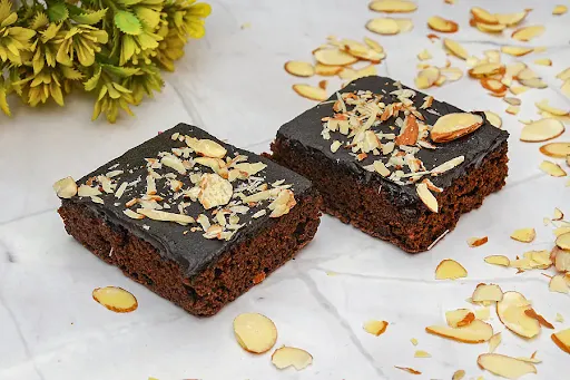 Roasted Almond Brownie