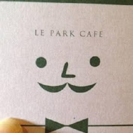 Le Park Cafe公園咖啡館