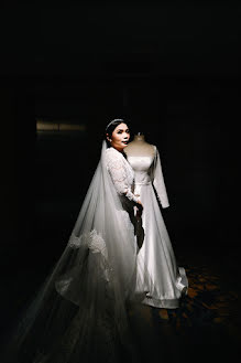 Wedding photographer Juniver Alexanto (warnaproject). Photo of 7 August 2023