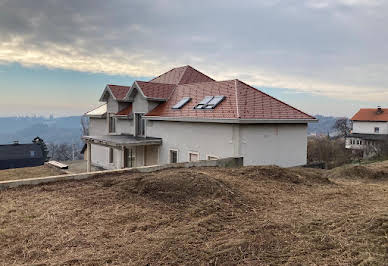 House with terrace 2