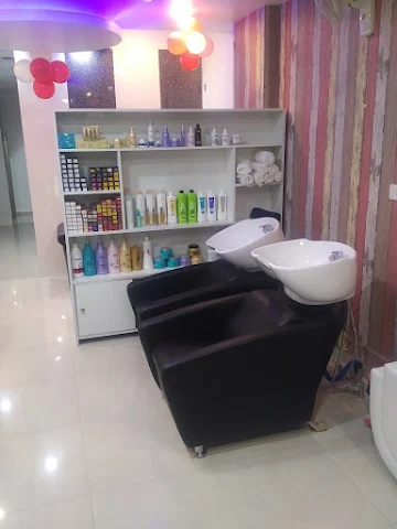 Z R Unisex Salon photo 