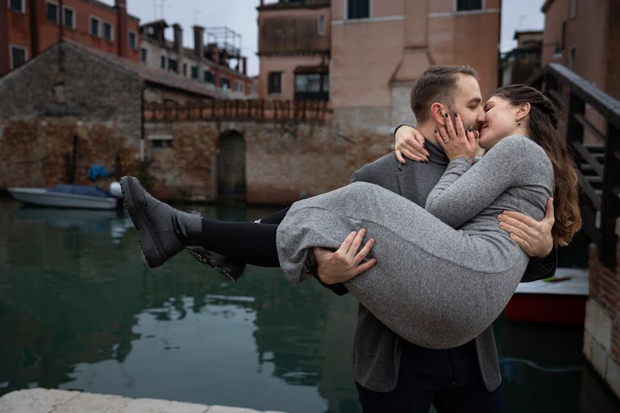 婚礼摄影师Luca Fazzolari（venice）。2023 12月2日的照片