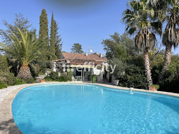 maison à Roquebrune-sur-Argens (83)