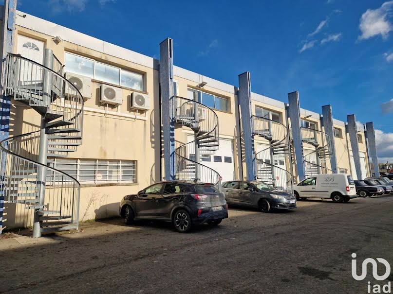 Vente locaux professionnels  487 m² à Morainvilliers (78630), 710 000 €