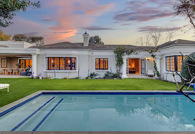 Maison avec piscine et jardin 3