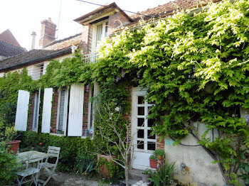 maison à Cerisiers (89)