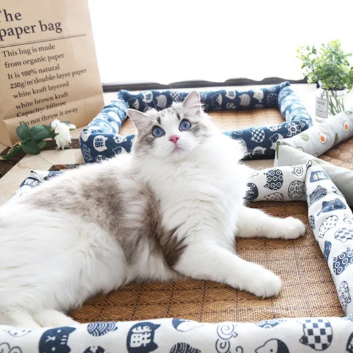 Summer Cat Bed Cushion Ice Silk Cool Pet Mat Small Medium Big Cat Sleeping Bed Nest Breathable Sofa Cooling Rattan Pet M