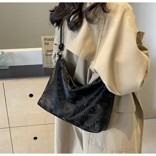 Title 20, Autumn and Winter Crossbody Bag, Large Capacity...
