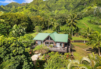 House with garden 3