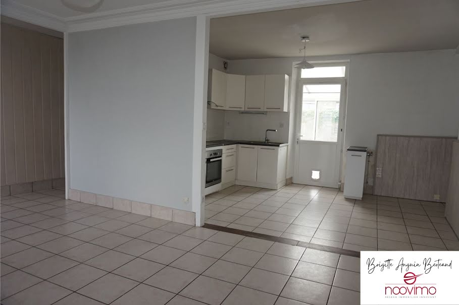 Vente maison 4 pièces 73 m² à Mortagne-sur-Sèvre (85290), 135 800 €