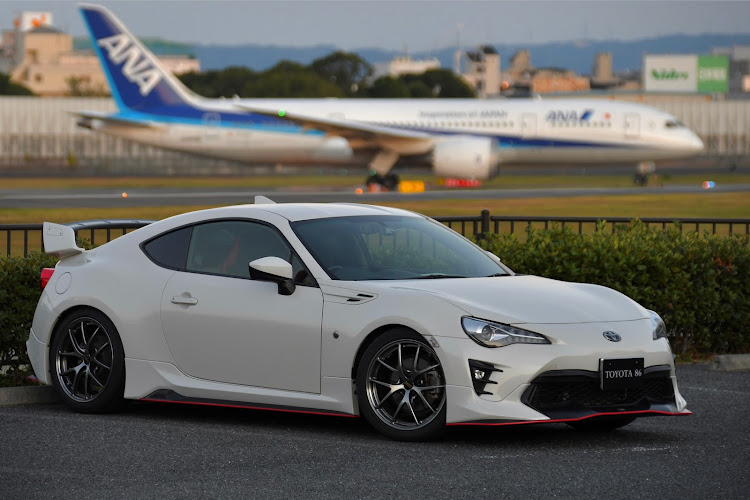 86のドライブ・飛行機とコラボ・TOYOTA86・B787に関するカスタム事例の投稿画像1枚目