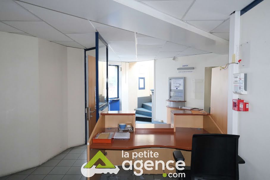 Vente locaux professionnels  237 m² à Imphy (58160), 84 000 €