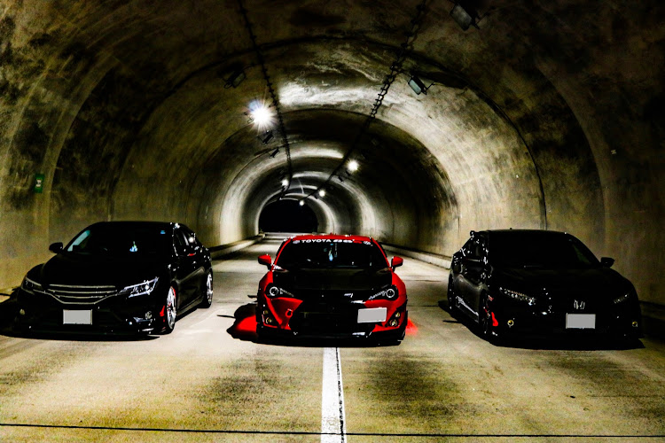 シビックのドライブ・写真撮影会・マークX・トヨタ86・トンネルに関するカスタム事例の投稿画像2枚目