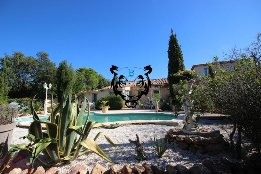 Vente maison 8 pièces 204 m² à Roquebrune-sur-Argens (83520), 738 400 €