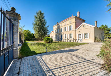 House with pool and terrace 18