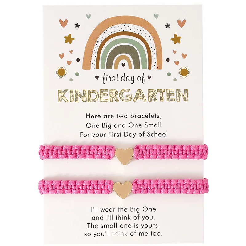 Handgeweven Golden Love armband voor koppels, een gouden symbool van liefde en verbinding, ideaal cadeau voor speciale gelegenheden.
