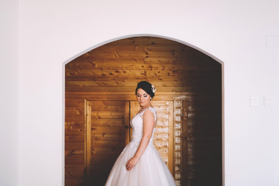 Wedding photographer Virág Mészáros (awhjs). Photo of 14 June 2018