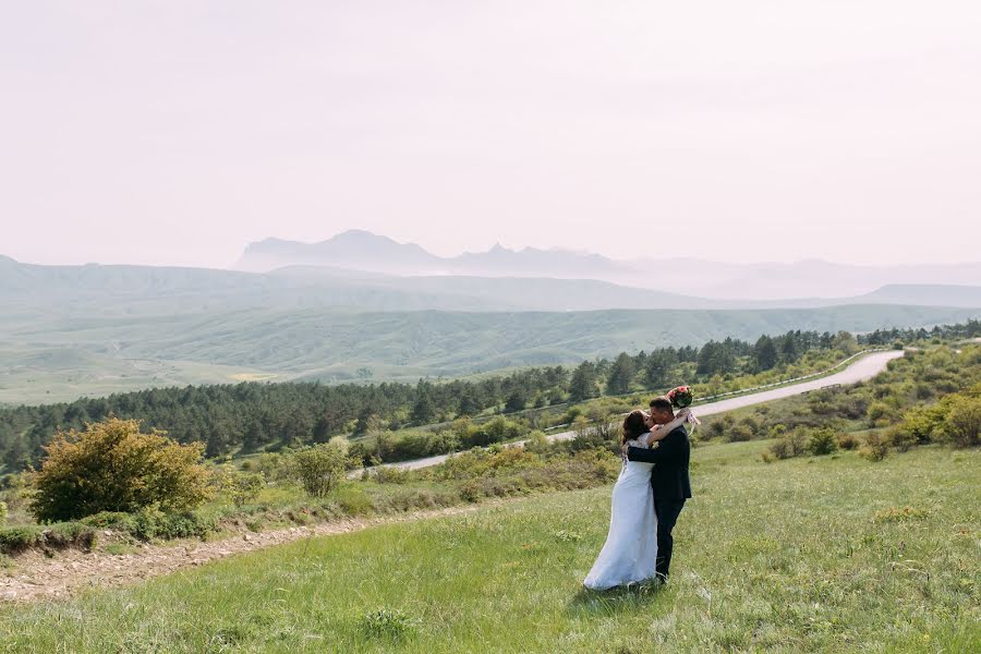 Fotografo di matrimoni Anna Sergeenko (anhenfeo). Foto del 22 maggio 2019