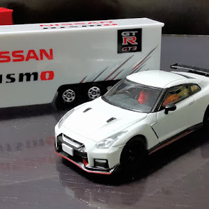 NISSAN GT-R R35