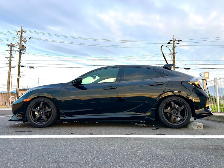 シビックの洗車の頻度ってどのくらい？・梅雨明け・洗車・シビックハッチバック・ホンダに関するカスタム事例の投稿画像1枚目