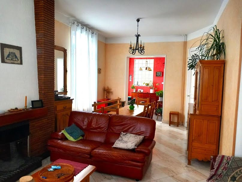 Vente maison 7 pièces 160 m² à Saint-Quentin (02100), 212 000 €