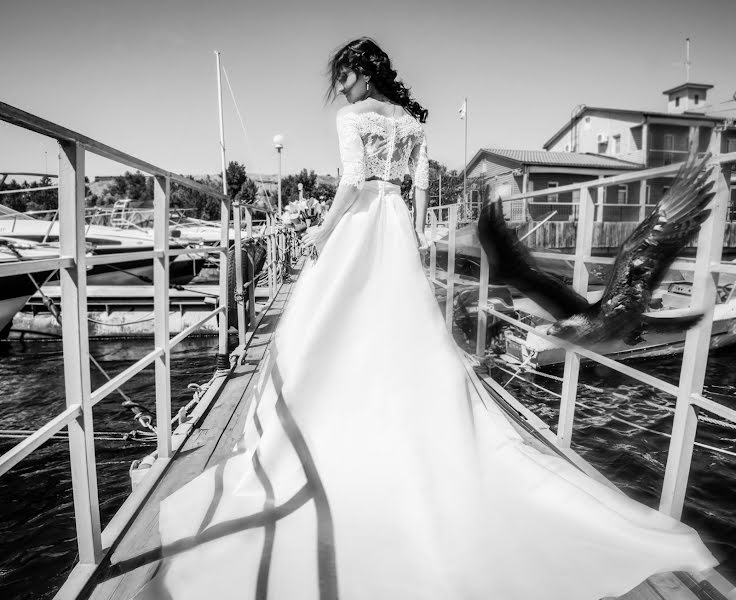 Fotografo di matrimoni Mariya Budanova (vlgmb). Foto del 3 ottobre 2017