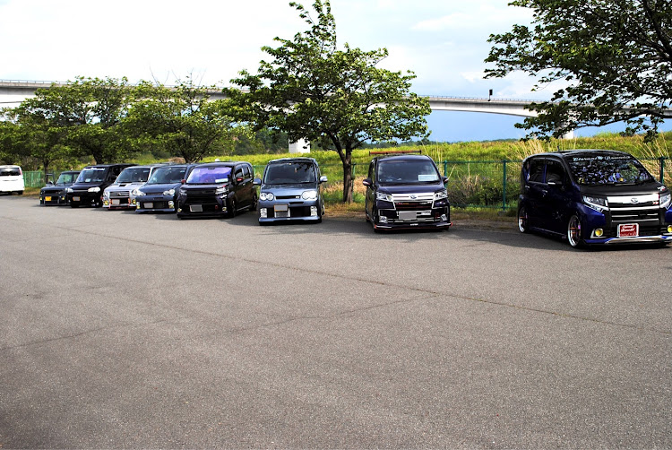 ムーヴカスタムのInitial☆D family・夢小路・双葉水辺公園・甘味に関するカスタム事例の投稿画像1枚目