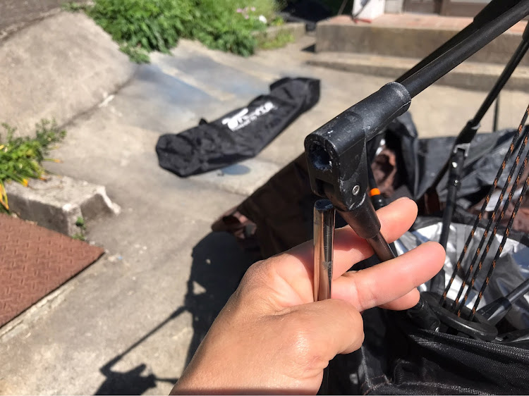 ジムニーのDIY・ワンタッチテント・エポキシパテ・花見日和・ウンチングファイターポーズに関するカスタム事例の投稿画像4枚目