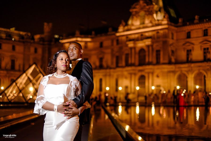 Fotógrafo de casamento Varga Attila (vargas). Foto de 12 de março 2018