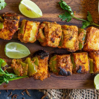 Achari Paneer Tikka (8 Pieces)