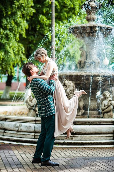 Fotógrafo de casamento Yuliya Avdeeva (avdeevaula). Foto de 10 de julho 2018