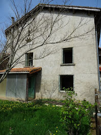 maison à Javerlhac-et-la-Chapelle-Saint-Robert (24)