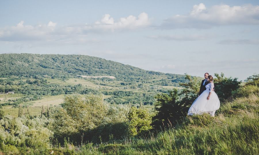 Fotógrafo de casamento Zoltan Sirchak (zoltansirchak). Foto de 24 de agosto 2017