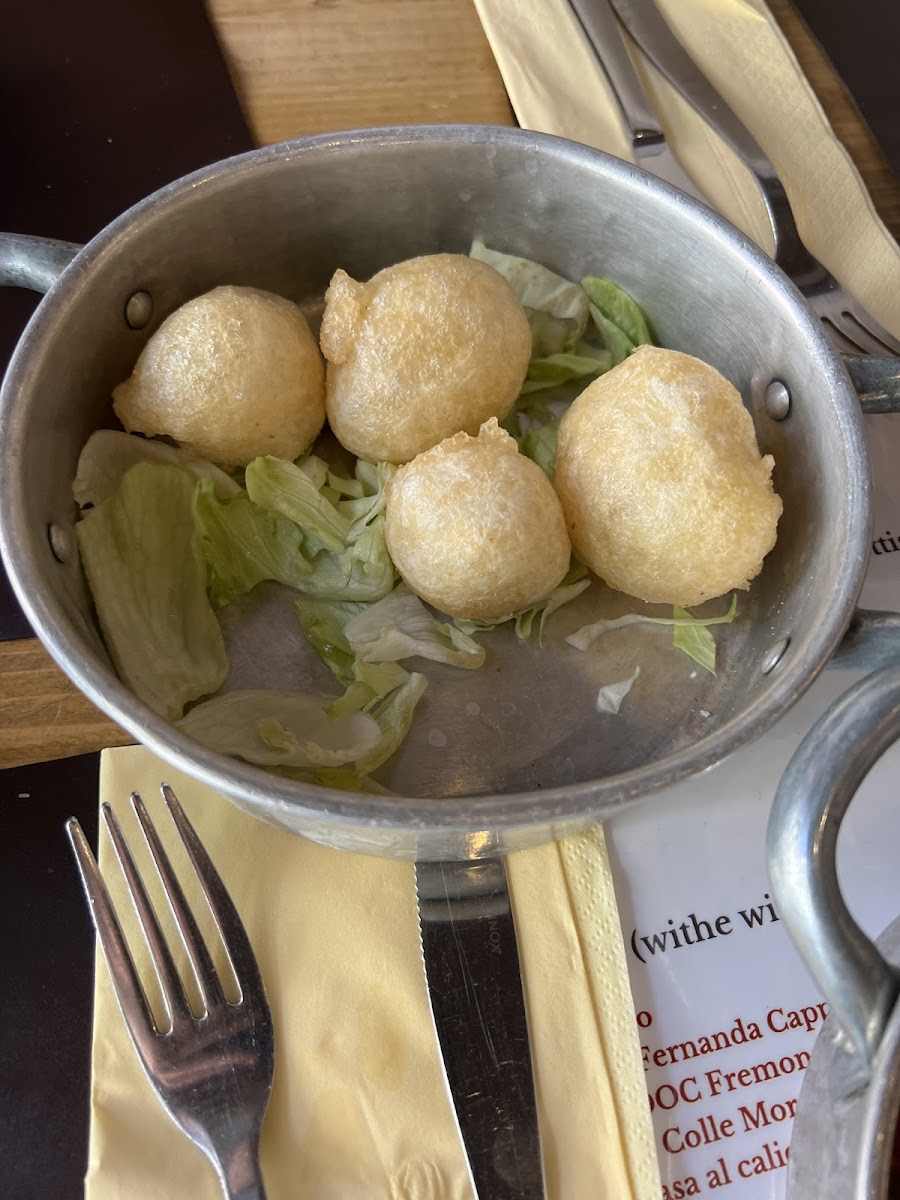 Fried pizza dough