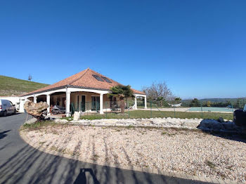 maison à Saint-leon-sur-l'isle (24)