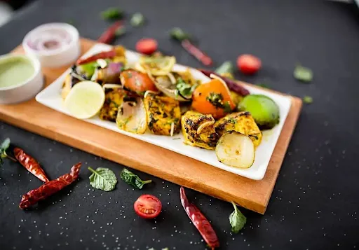 Paneer Tikka [8 Pieces]