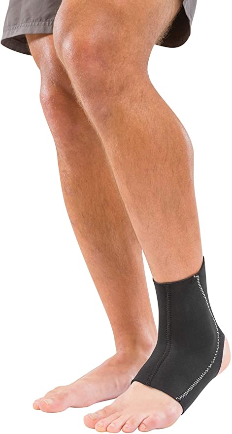 Mueller Sports Medicine Ankle Support Sleeve, For Men and Women, Black, Medium, 1 Pack