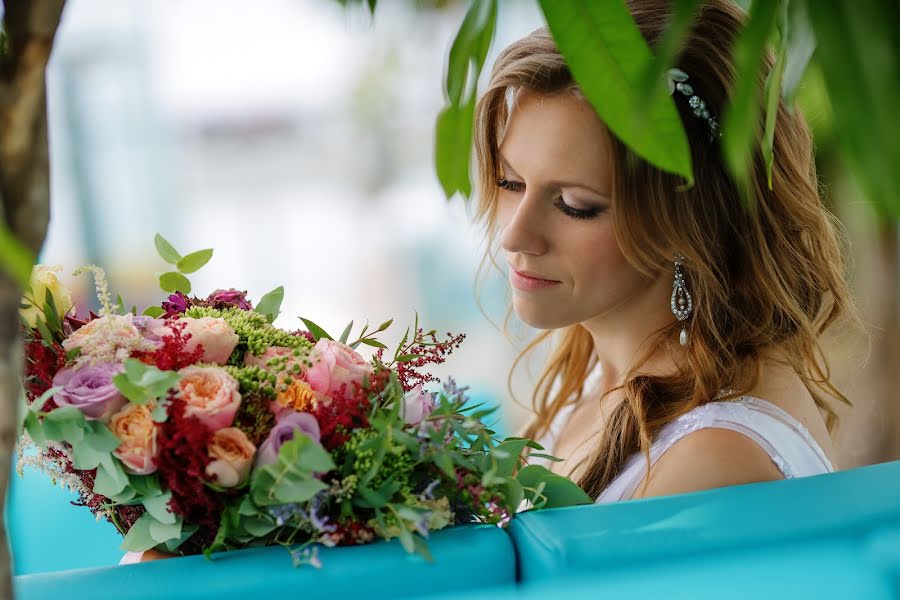 Wedding photographer Tina Markovkina (shell). Photo of 13 September 2015
