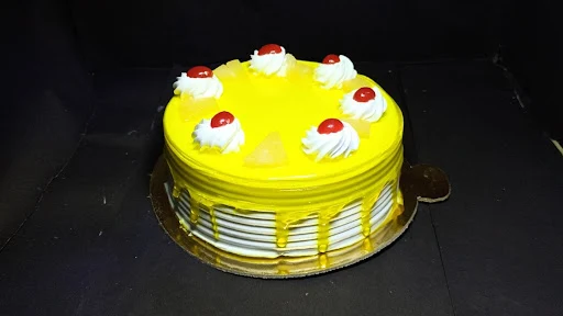 Premium Pineapple Cake