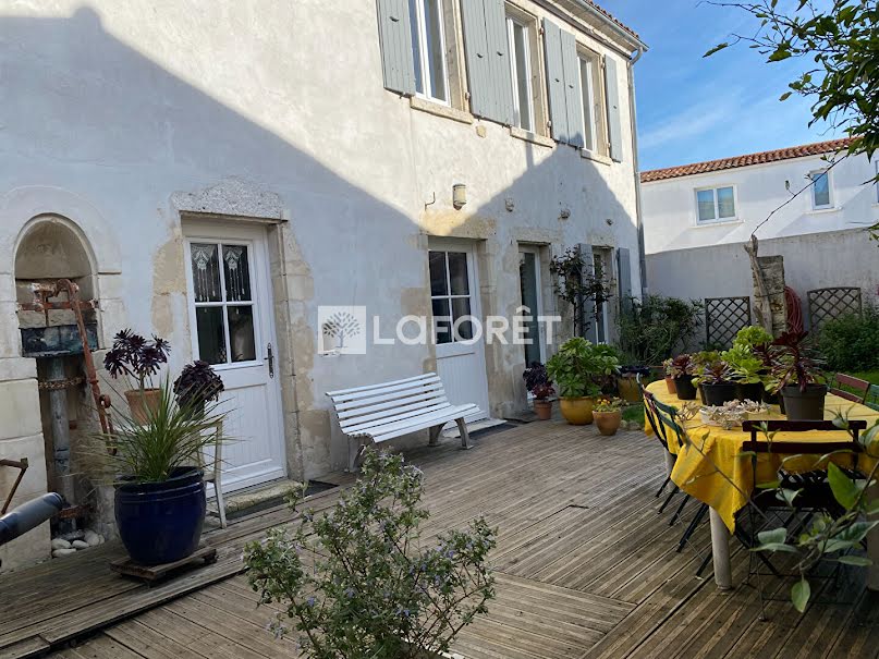 Vente maison 6 pièces 190.4 m² à Saint-Pierre-d'Oléron (17310), 545 000 €