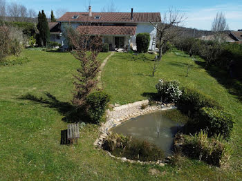 maison à La Chapelle-de-Surieu (38)