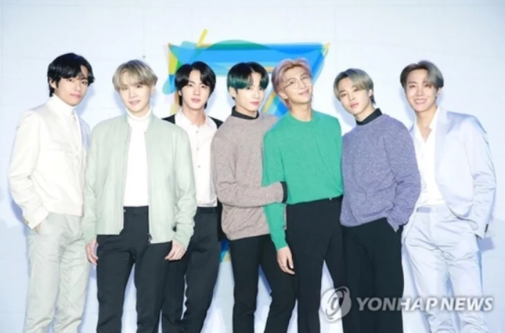 「｢BTS｣7周年おめでとう🎉👏😍💐」のメインビジュアル