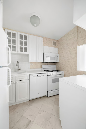 Apartment 3
