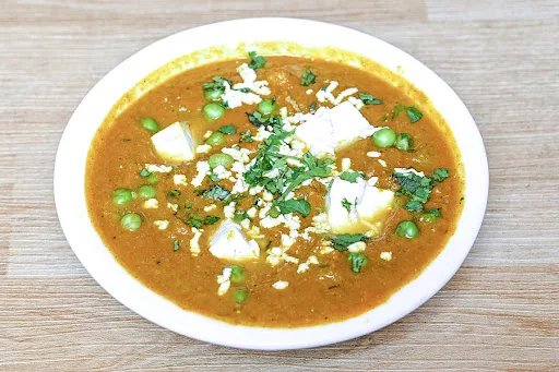 Matar Paneer