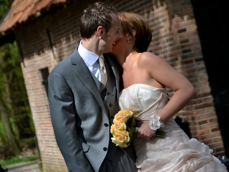 Fotografer pernikahan Susan Rekers (fotosuusenzo). Foto tanggal 19 Februari 2019