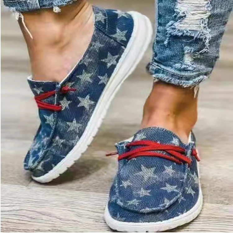 Sapatos femininos de lona novos de tamanho grande. Conforto e estilo em um só calçado. Perfeitos para uso diário e look casual.